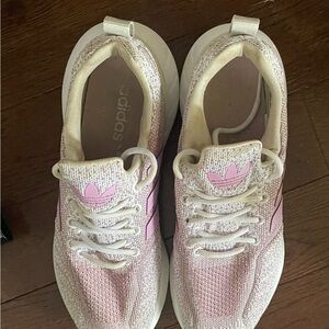 Size 9- adidas Swift Run 22 Bliss Lilac